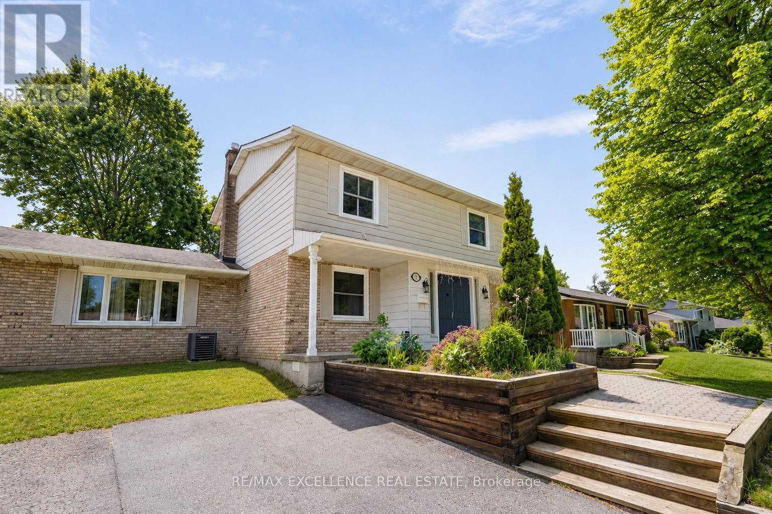 27 WADSWORTH DRIVE, Ingersoll, Ontario
