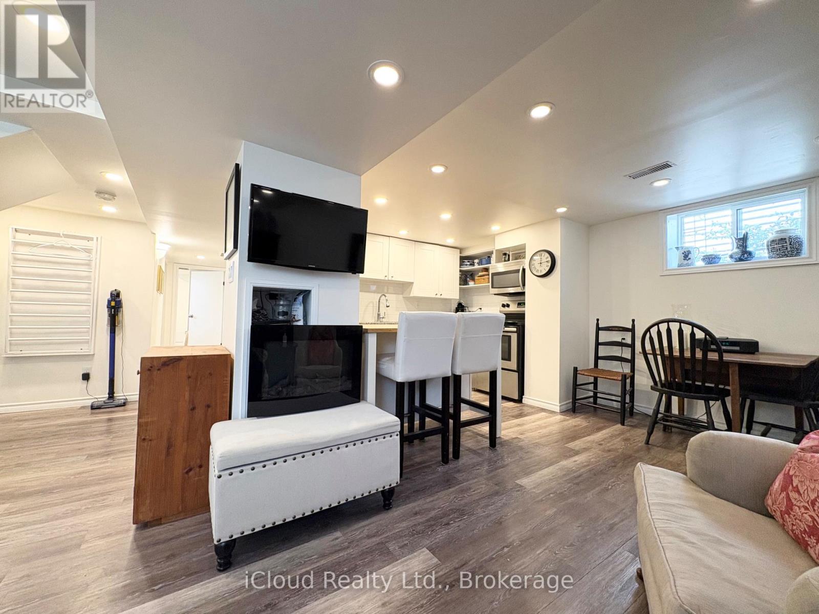 105 East 4th Street, Hamilton, Ontario  L9A 2Y3 - Photo 11 - X13237932
