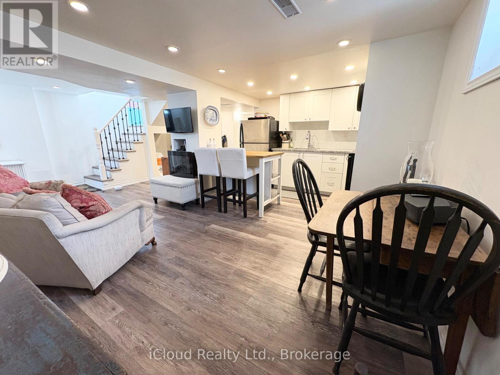 105 East 4th Street, Hamilton, Ontario  L9A 2Y3 - Photo 12 - X13237932