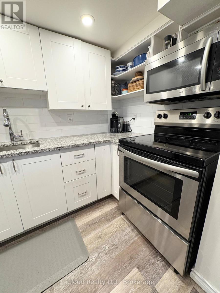 105 East 4th Street, Hamilton, Ontario  L9A 2Y3 - Photo 6 - X13237932