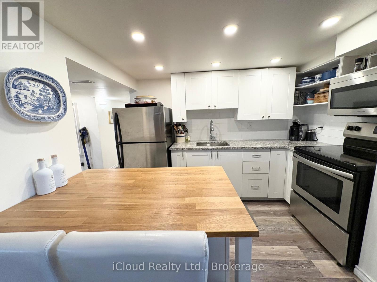 105 East 4th Street, Hamilton, Ontario  L9A 2Y3 - Photo 8 - X13237932