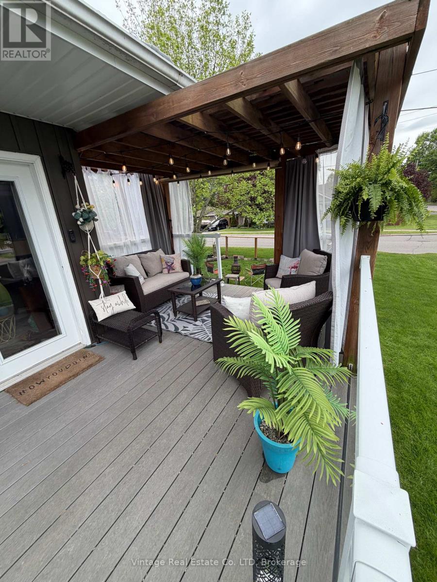 104 Concession Road E, Haldimand, Ontario  N1A 1A1 - Photo 10 - X12789156
