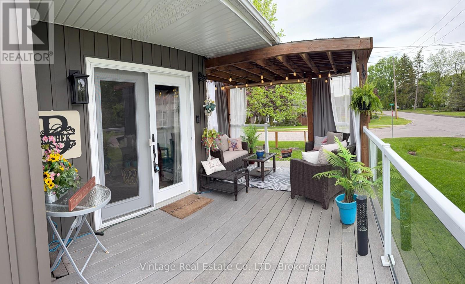 104 Concession Road E, Haldimand, Ontario  N1A 1A1 - Photo 9 - X12789156