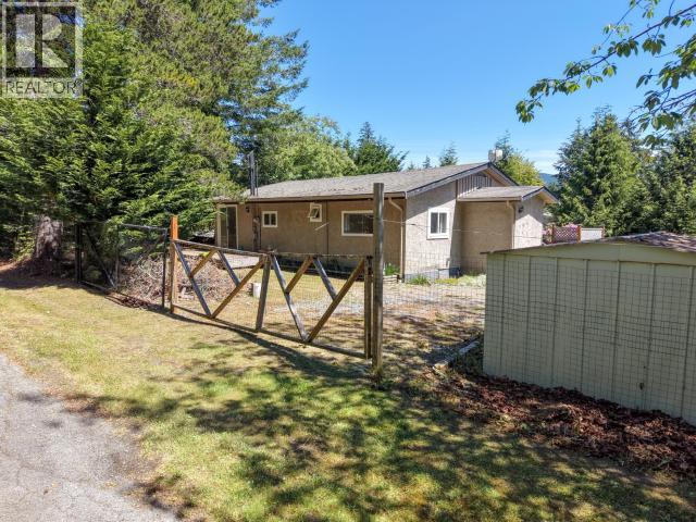 3010 Oak Street, Texada Island, British Columbia   - Photo 28 - 19928