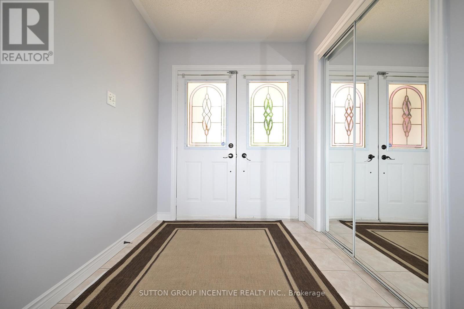 26 Warner Road, Barrie, Ontario  L4N 7M5 - Photo 2 - S13232334