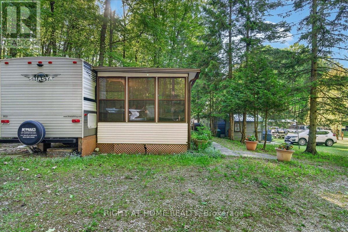 201 - 142571 35 Road, West Grey, Ontario  N0G 1C0 - Photo 33 - X13237938