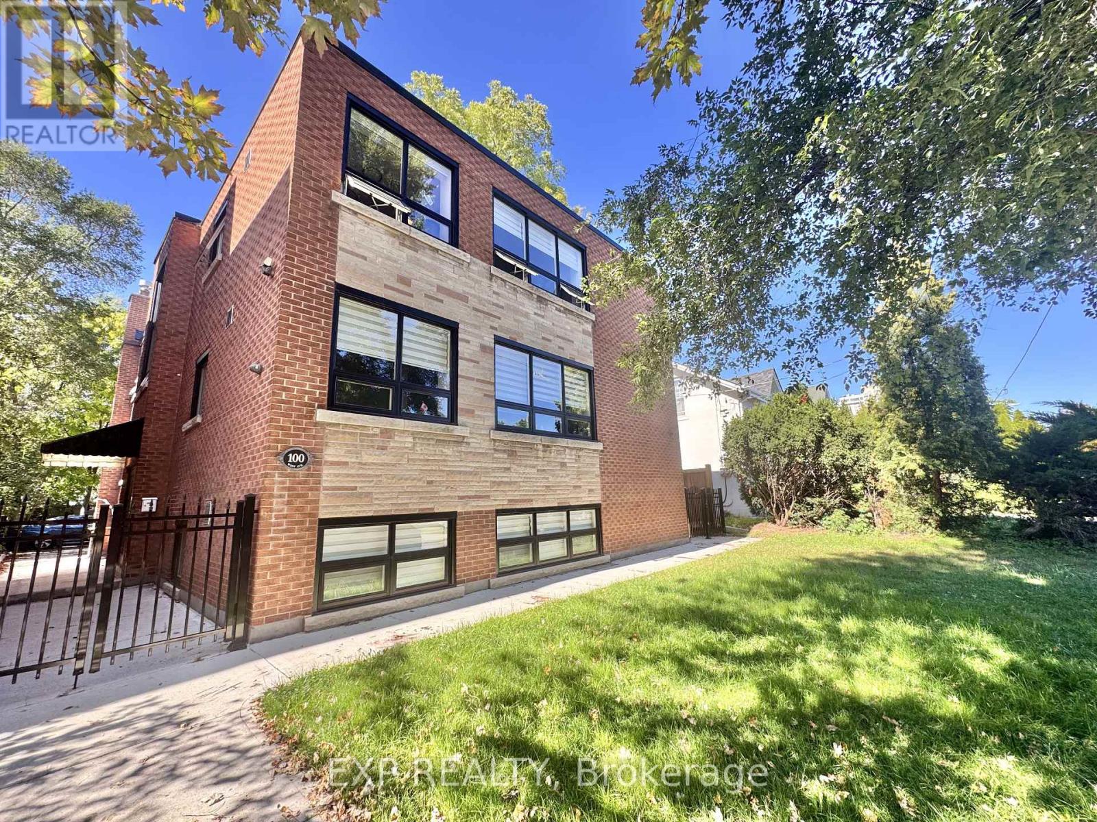 UNIT 4 - 100 WEST AVENUE S, Hamilton, Ontario