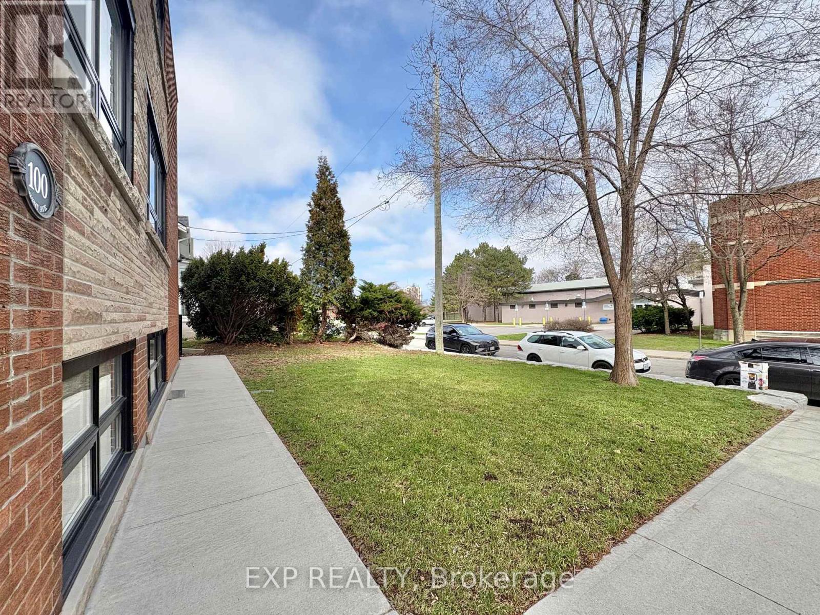 Unit 4 - 100 West Avenue S, Hamilton, Ontario  L8N 2S3 - Photo 5 - X13237950