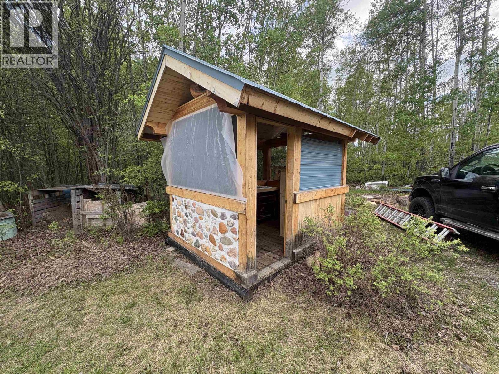 20154 Beattie Drive, Hudsons Hope, British Columbia  V0C 1V0 - Photo 12 - R3129253