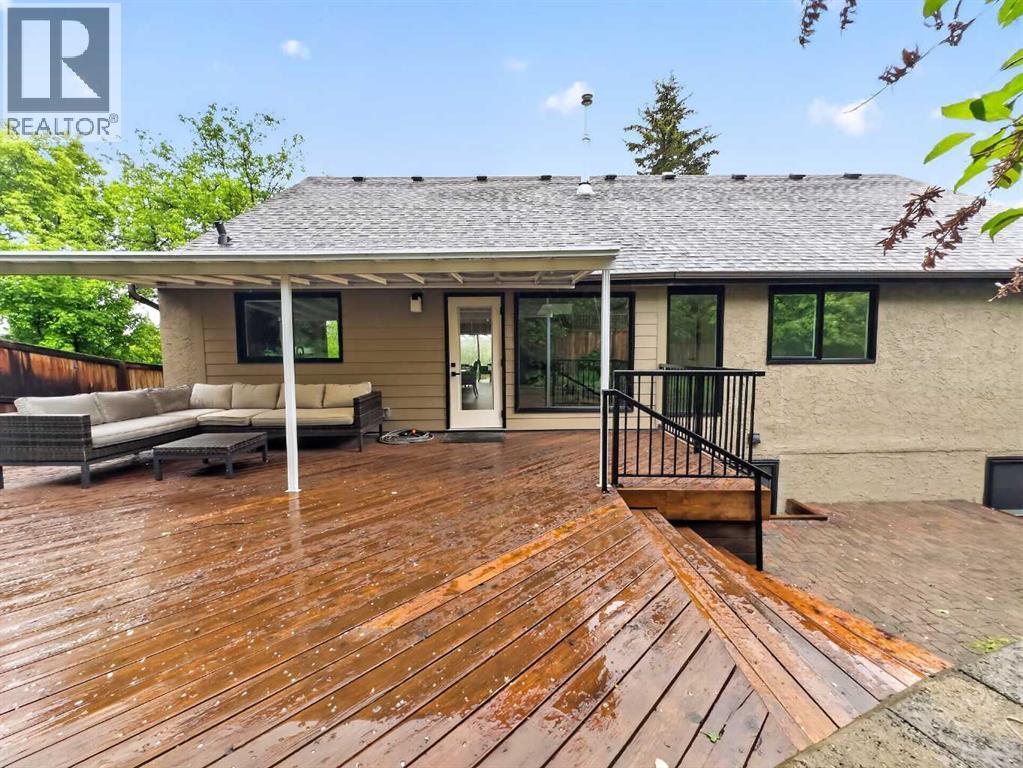 9007 33 Avenue Nw, Calgary, Alberta  T3B 1M2 - Photo 48 - A2316488