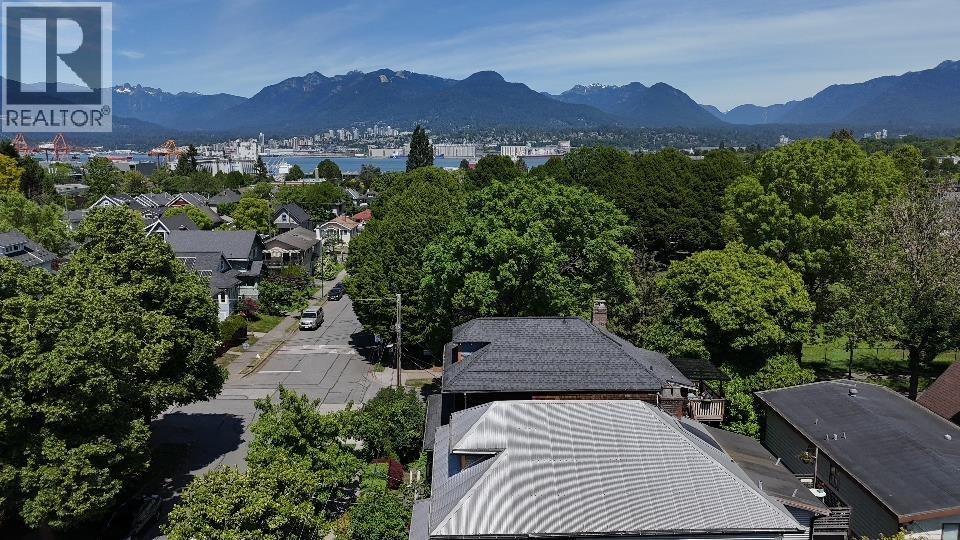 824 Semlin Drive, Vancouver, British Columbia  V5L 4J5 - Photo 7 - R3131843