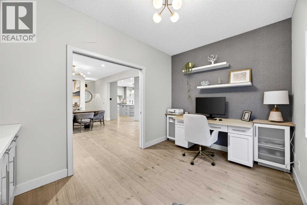 224 Springbluff Heights Sw, Calgary, Alberta  T3H 5B8 - Photo 15 - A2316679