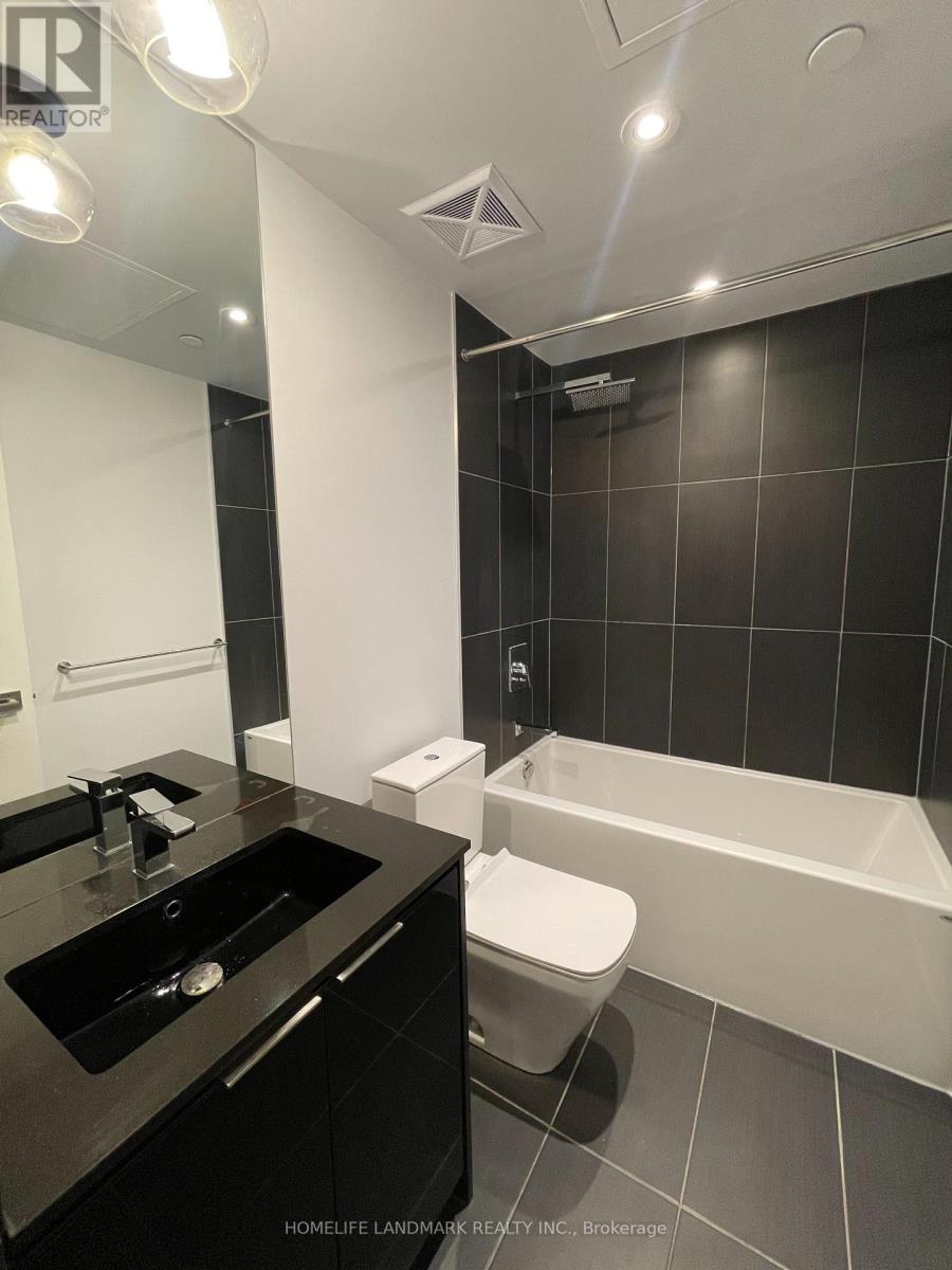 2202 - 70 Temperance Street, Toronto, Ontario  M5H 0B1 - Photo 11 - C13237978