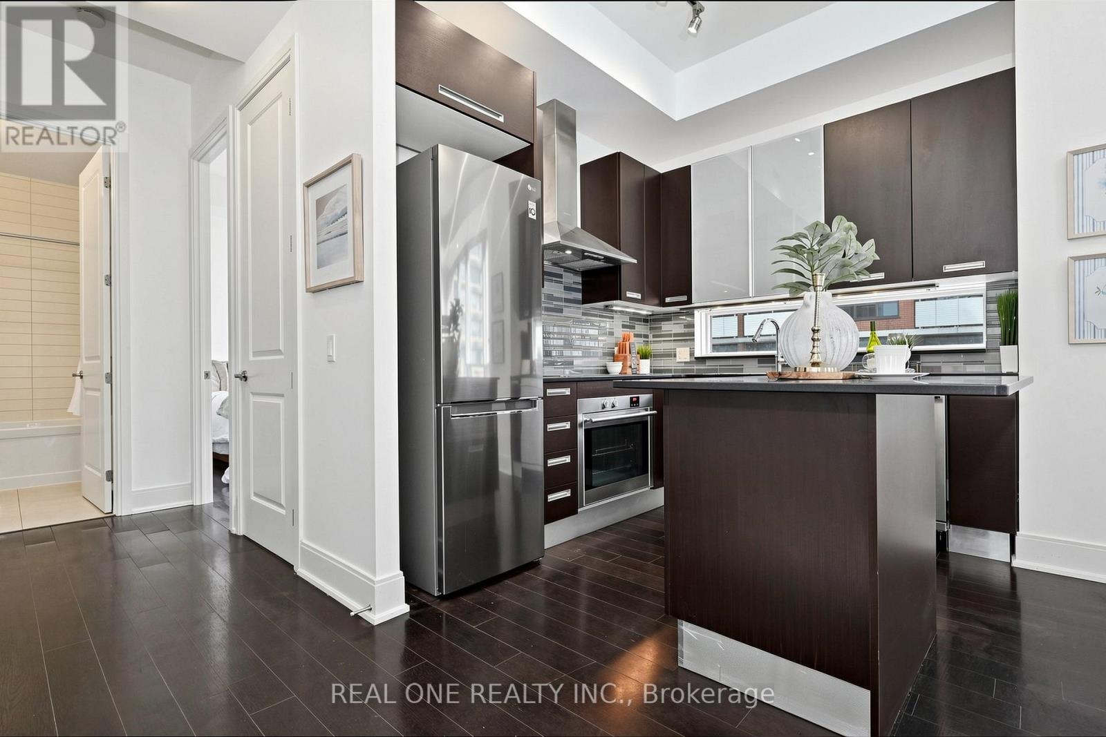1603 - 21 Balmuto Street, Toronto, Ontario  M4Y 1W4 - Photo 21 - C13238016