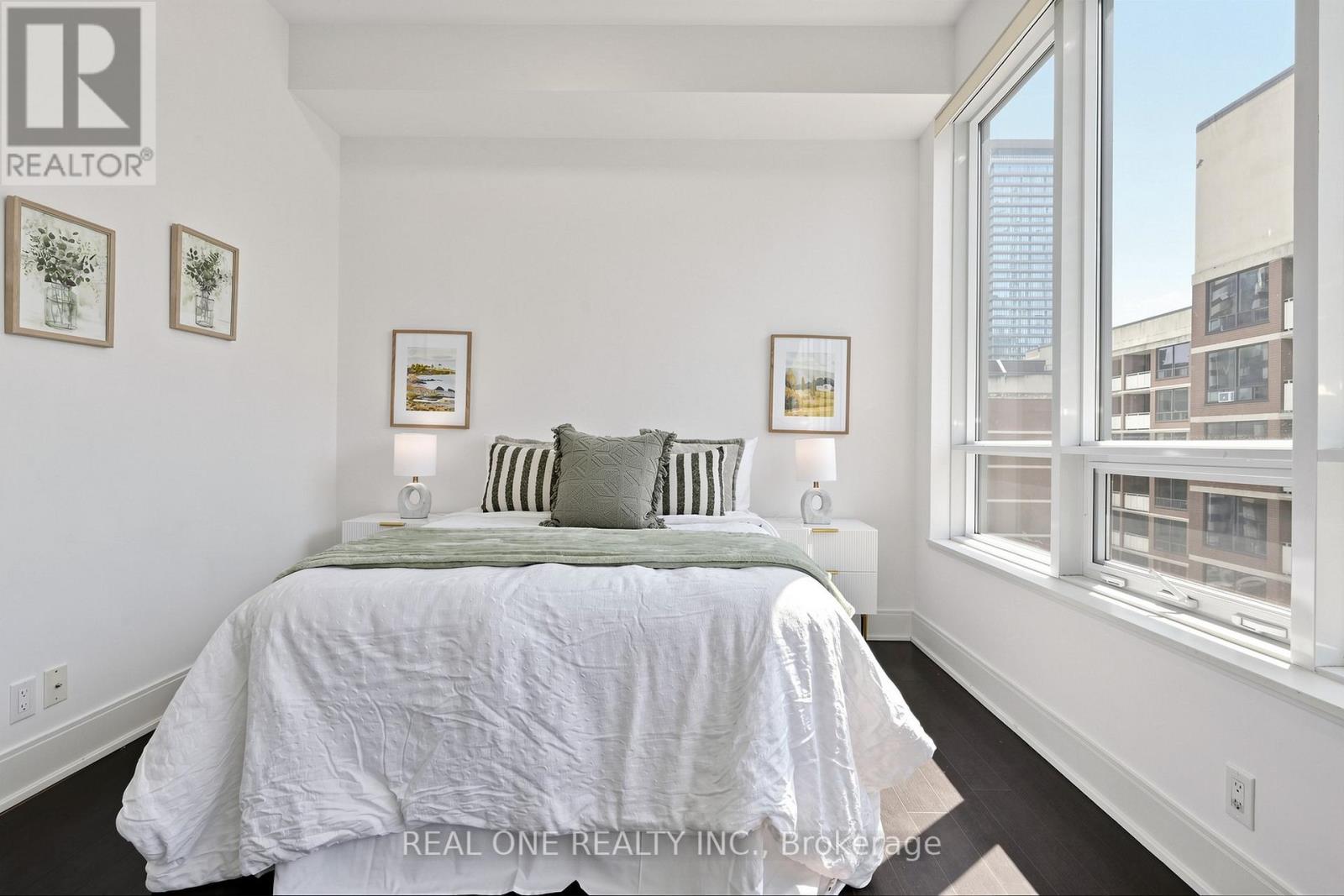 1603 - 21 Balmuto Street, Toronto, Ontario  M4Y 1W4 - Photo 32 - C13238016