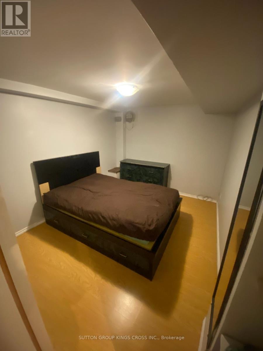 Bsmt - 29 Brownville Avenue, Toronto, Ontario  M6N 4L2 - Photo 6 - W13237986