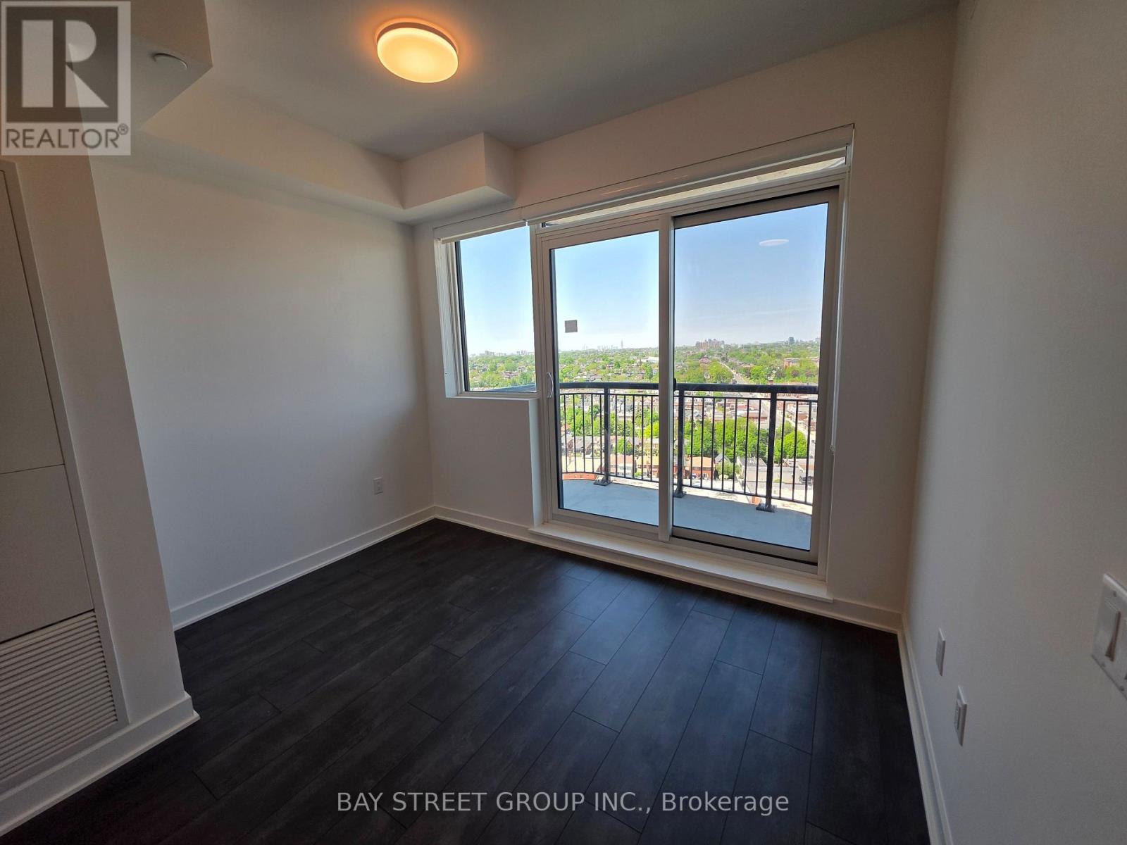 1185 Dupont Street, Toronto, Ontario  M6H 0G5 - Photo 3 - W13238006