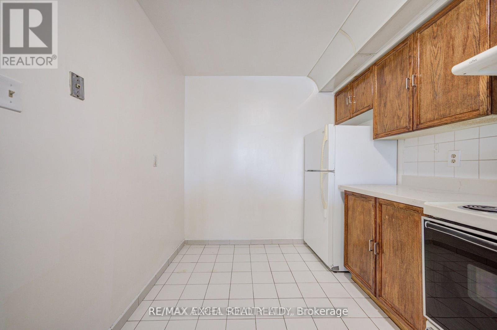 303 - 4727 Sheppard Avenue E, Toronto, Ontario  M1S 5B3 - Photo 17 - E13237444