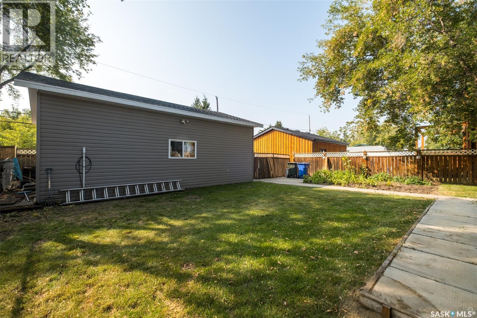 441 6th Street E, Prince Albert, Saskatchewan  S6V 0N3 - Photo 28 - SK037860