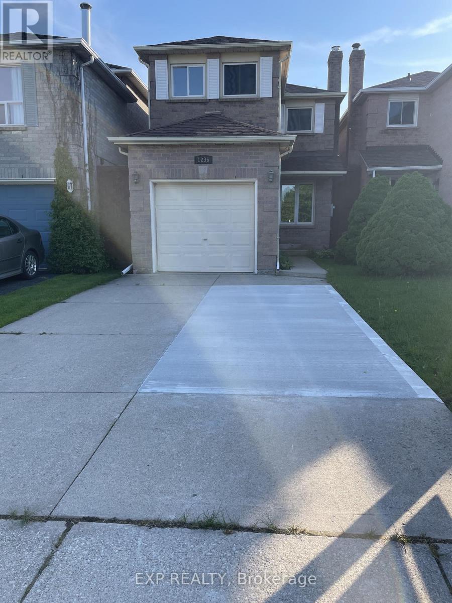 1296 VALERIE CRESCENT W, Oakville, Ontario