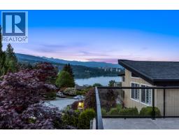 526 YALE ROAD, Port Moody, British Columbia