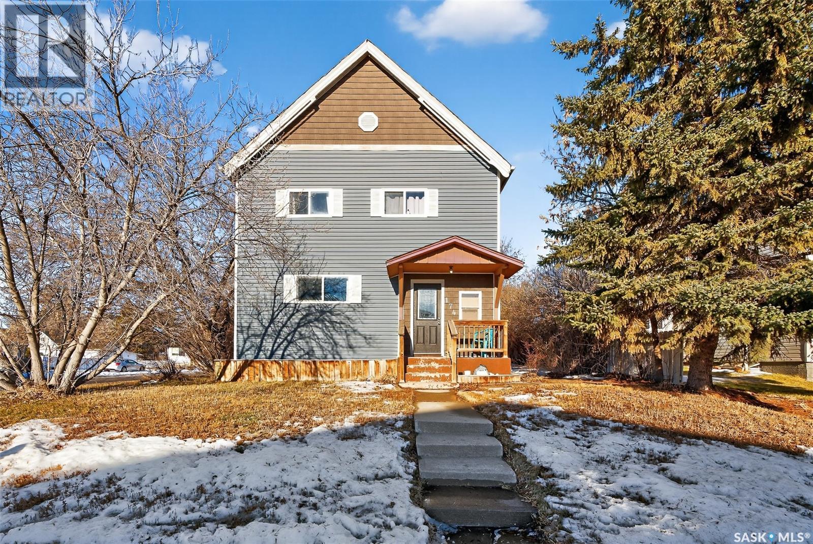 174 Ominica Street W, Moose Jaw, Saskatchewan  S6H 1X2 - Photo 1 - SK026978