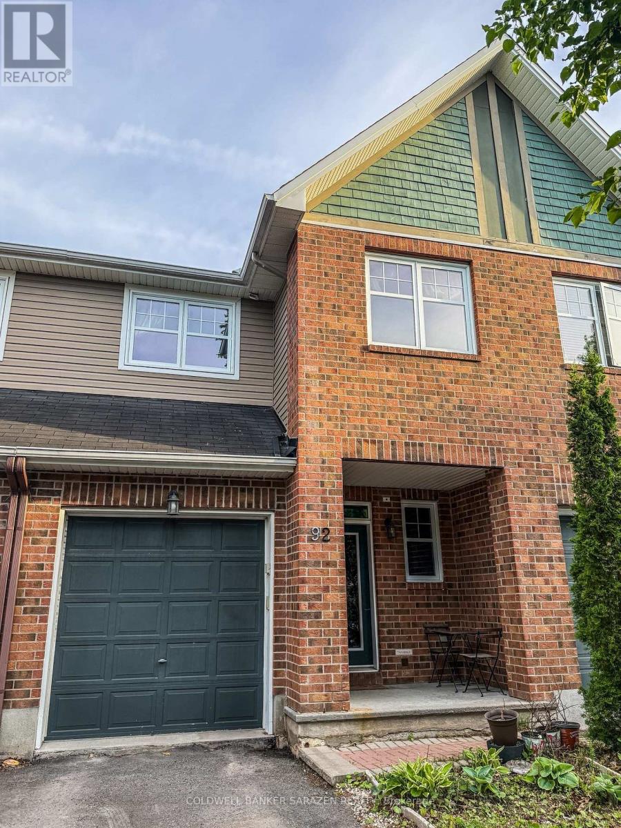 92 SELHURST AVENUE, Ottawa, Ontario