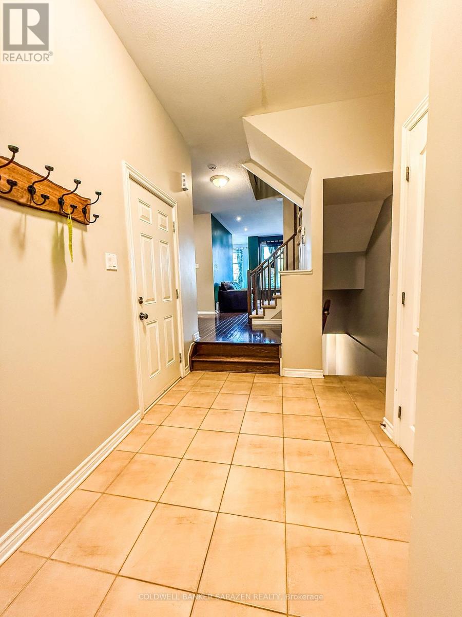 92 Selhurst Avenue, Ottawa, Ontario  K2G 7C9 - Photo 2 - X13017004