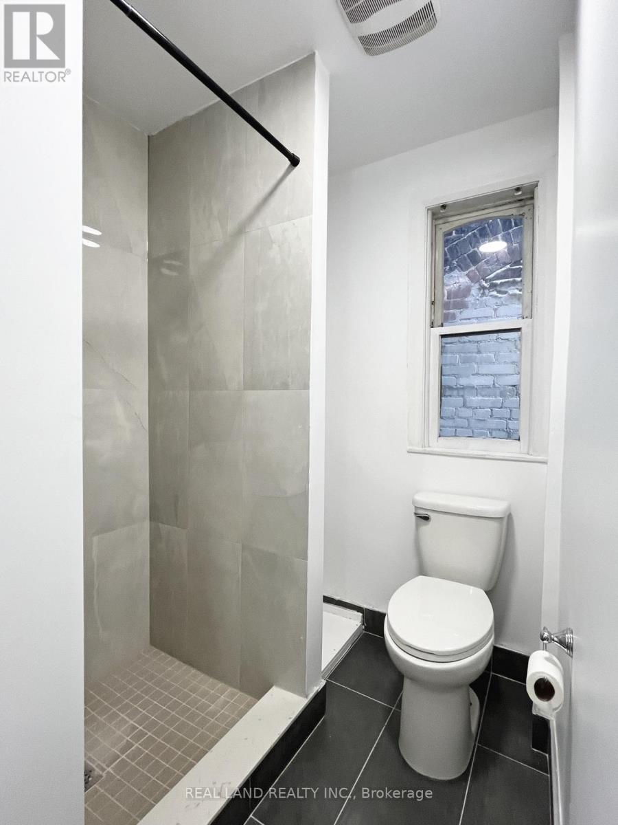 Unit 1 - 31 King Street E, Oshawa, Ontario  L1H 1B2 - Photo 13 - E13238044