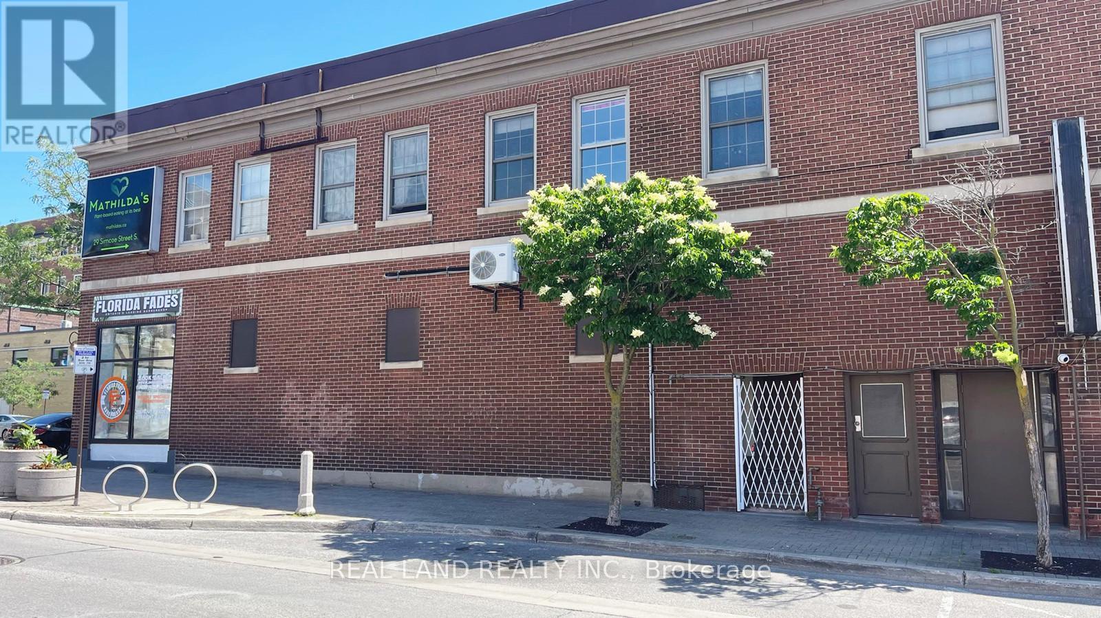 Unit 1 - 31 King Street E, Oshawa, Ontario  L1H 1B2 - Photo 2 - E13238044