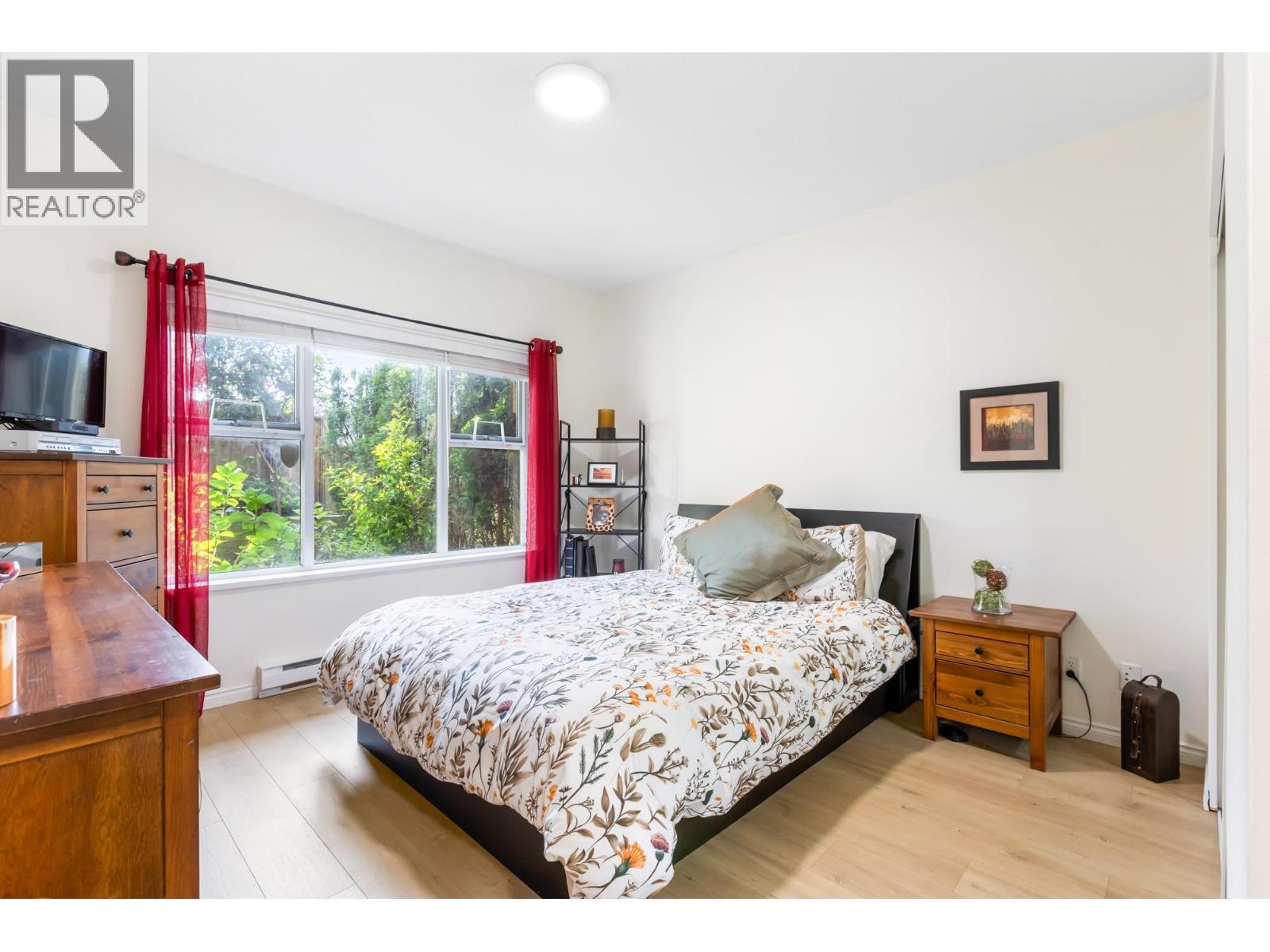 17 730 Farrow Street, Coquitlam, British Columbia  V3J 7Y7 - Photo 6 - R3129731