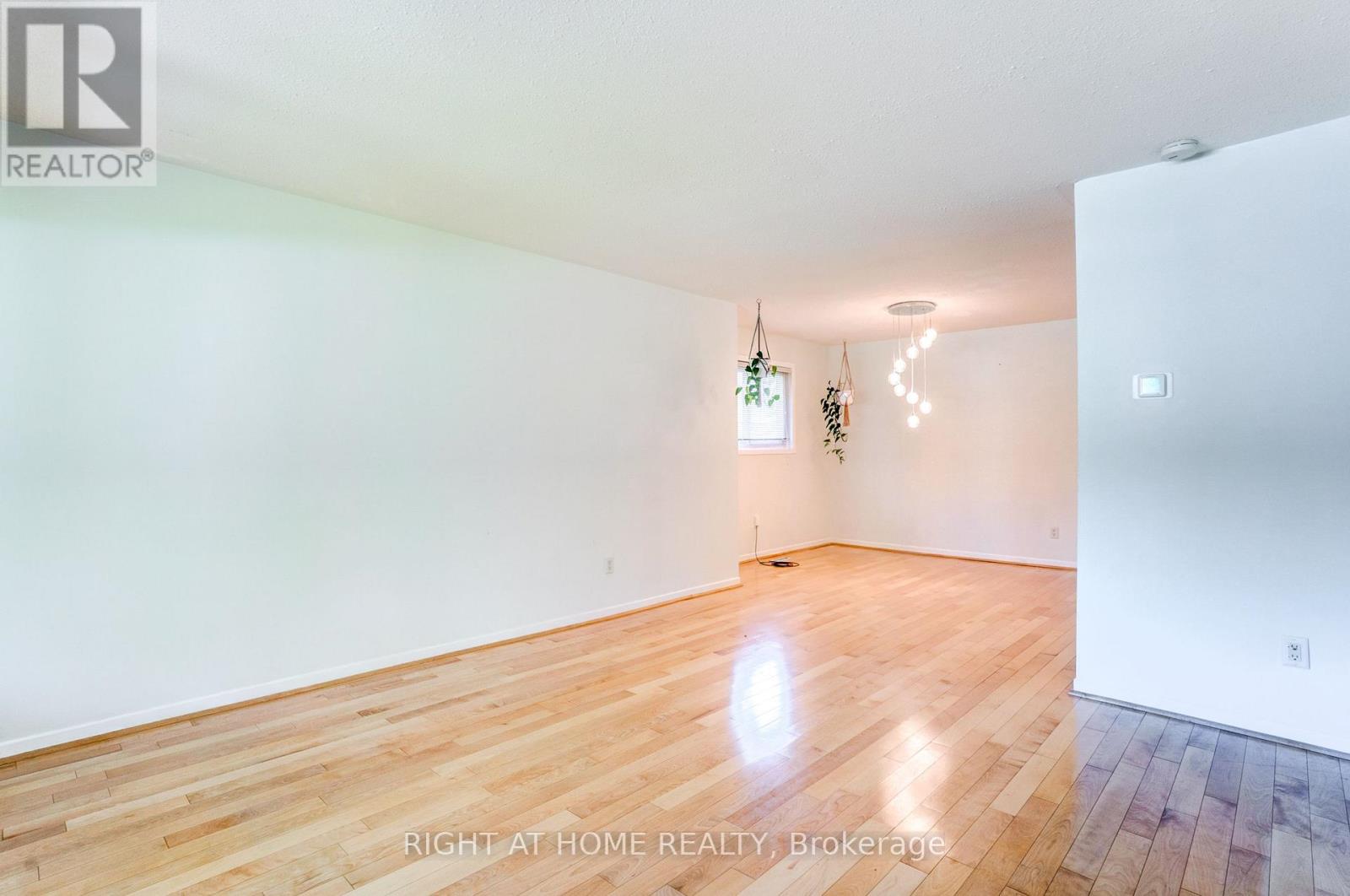 47 Shieldmark Crescent, Markham, Ontario  L3T 3T6 - Photo 14 - N13238034