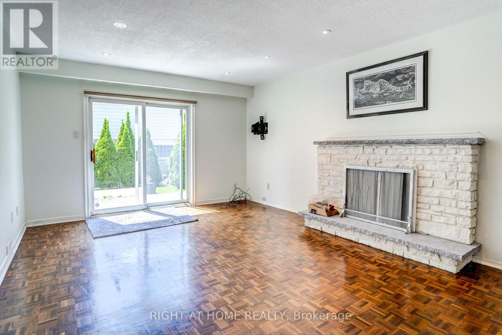 47 Shieldmark Crescent, Markham, Ontario  L3T 3T6 - Photo 24 - N13238034