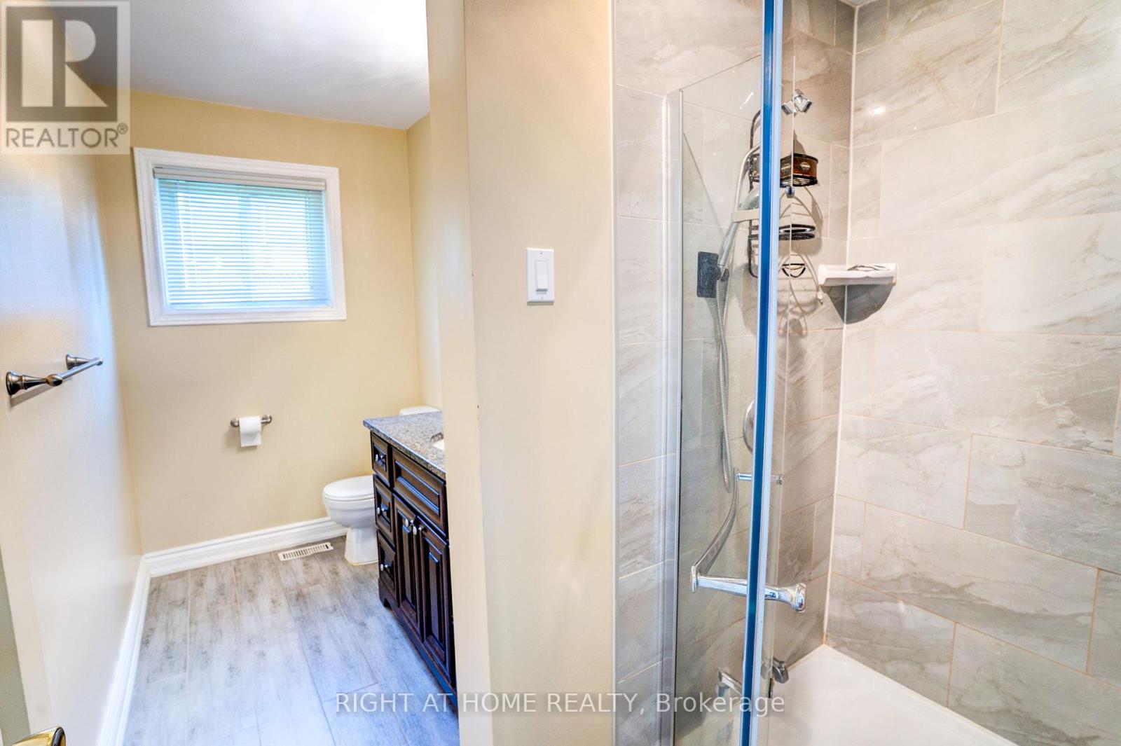 47 Shieldmark Crescent, Markham, Ontario  L3T 3T6 - Photo 25 - N13238034
