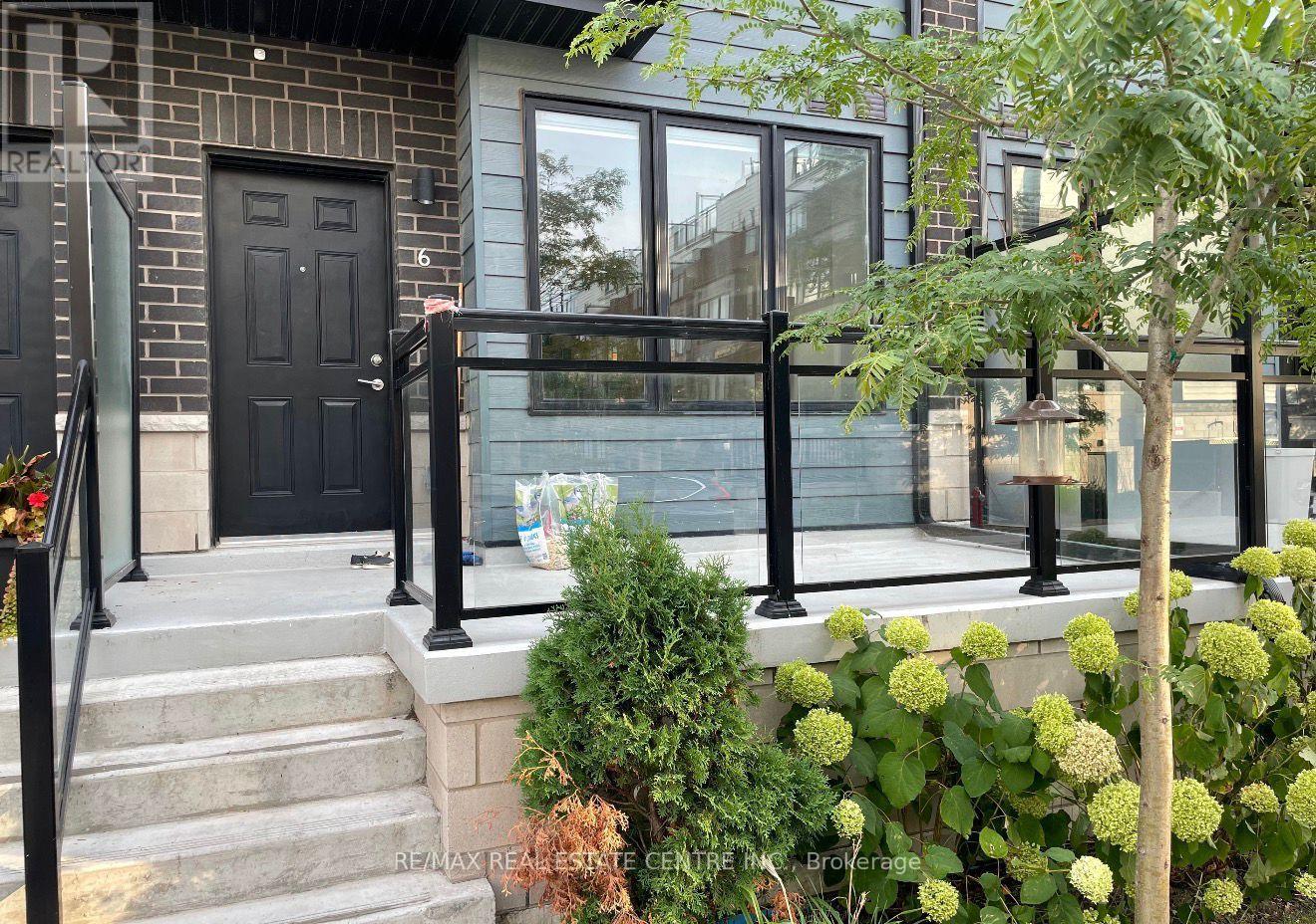 6 - 1150 Stroud Lane, Mississauga, Ontario  L5J 0B3 - Photo 2 - W13238040