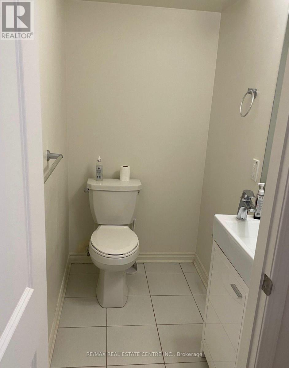 6 - 1150 Stroud Lane, Mississauga, Ontario  L5J 0B3 - Photo 8 - W13238040