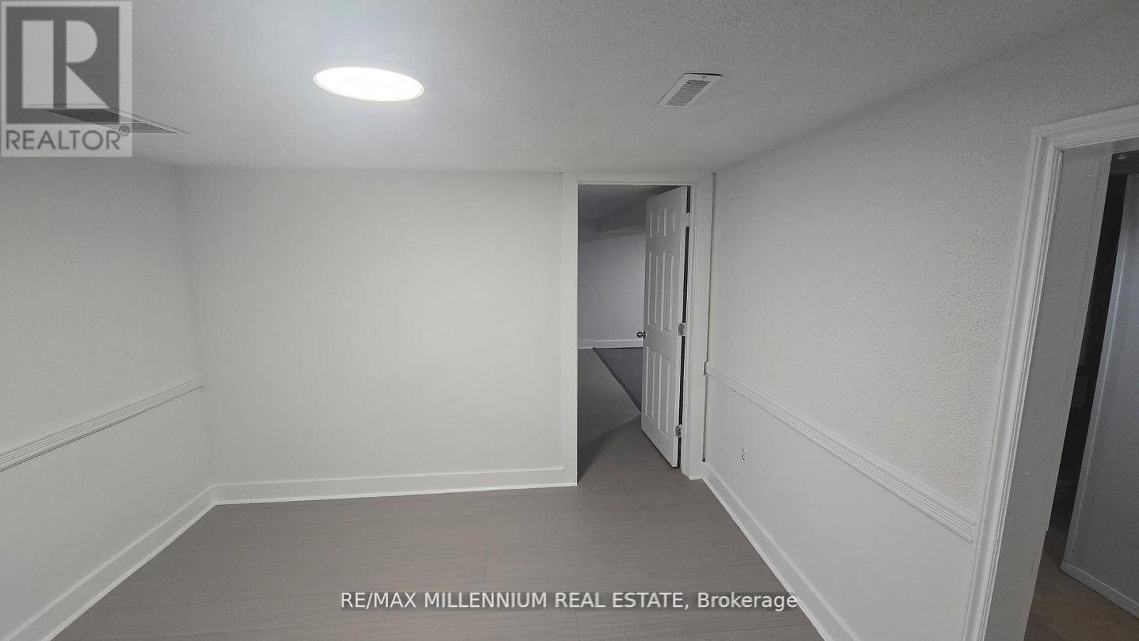 120 Duncanwoods Drive, Toronto, Ontario  M9L 2E1 - Photo 14 - W13218462