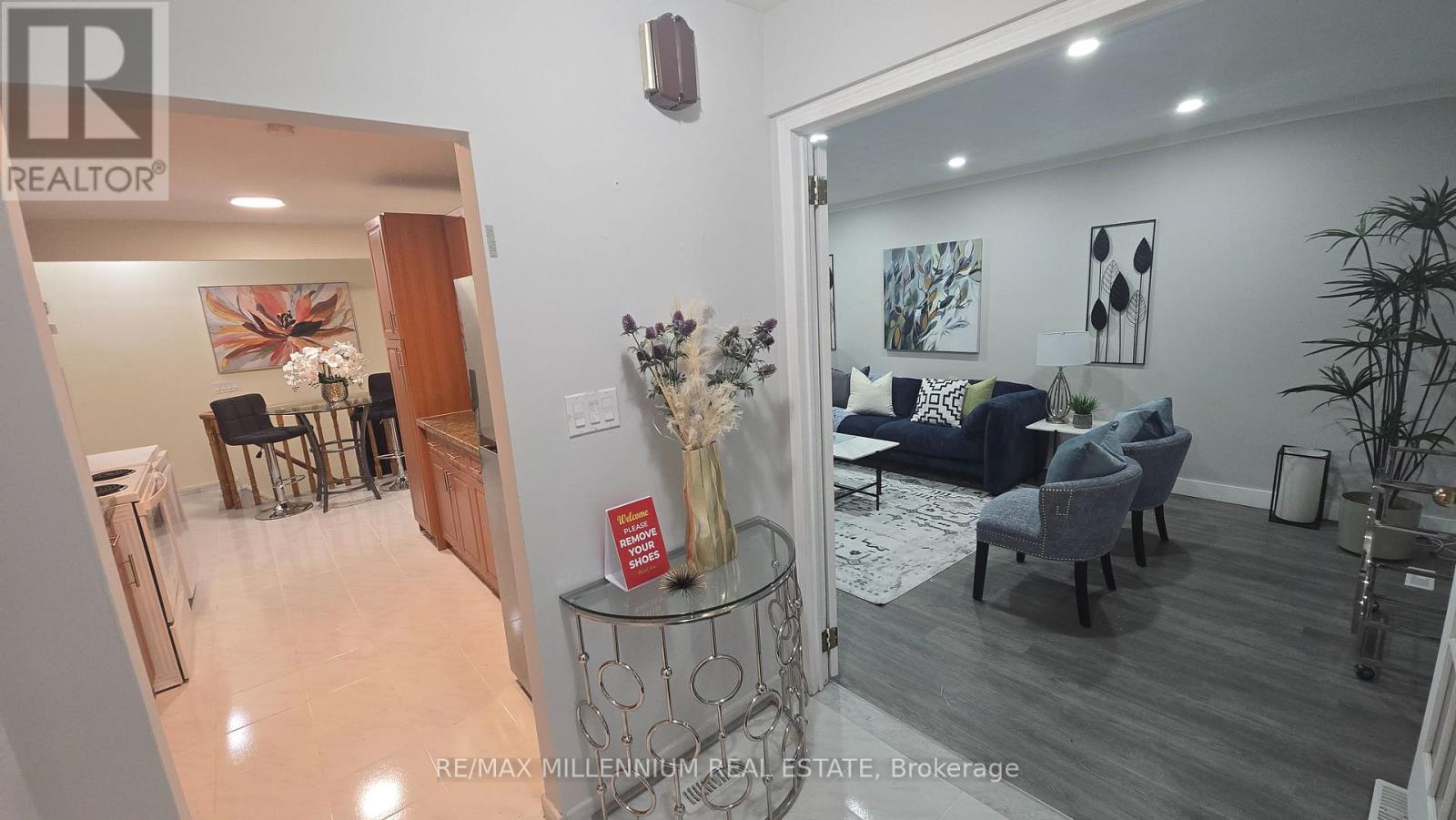 120 Duncanwoods Drive, Toronto, Ontario  M9L 2E1 - Photo 18 - W13218462