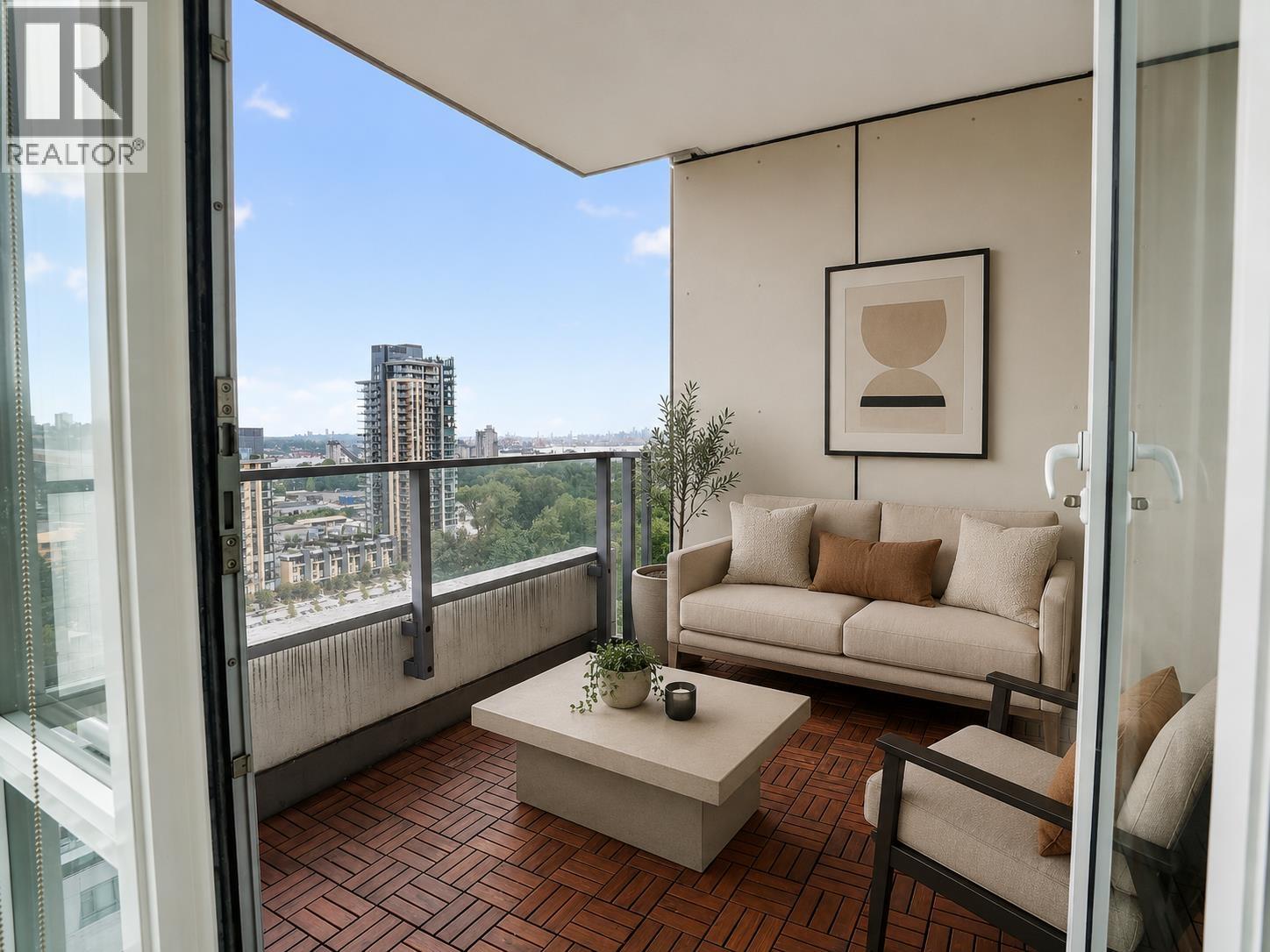 1804 680 Seylynn Crescent, North Vancouver, British Columbia  V7J 0B5 - Photo 8 - R3111608