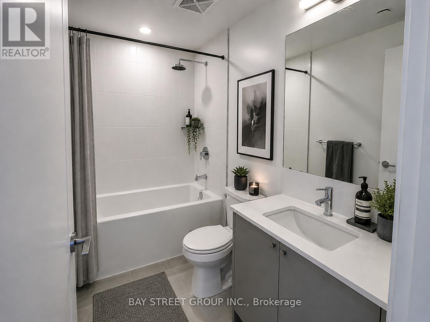 10 Oak Street, Toronto, Ontario  M5A 0Z1 - Photo 3 - C13238068
