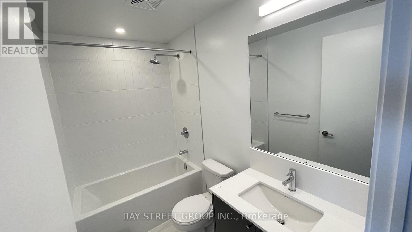 10 Oak Street, Toronto, Ontario  M5A 0Z1 - Photo 6 - C13238068