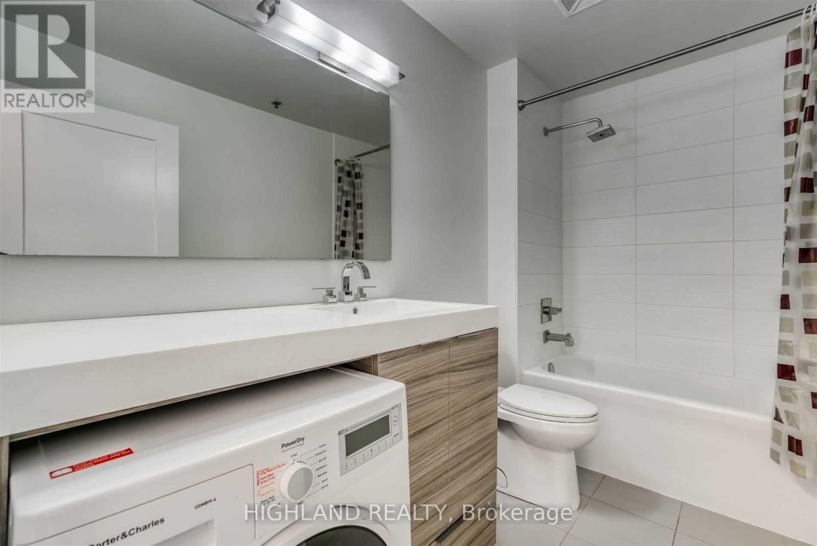 1705 - 318 Richmond Street W, Toronto, Ontario  M5V 1X2 - Photo 10 - C13238070