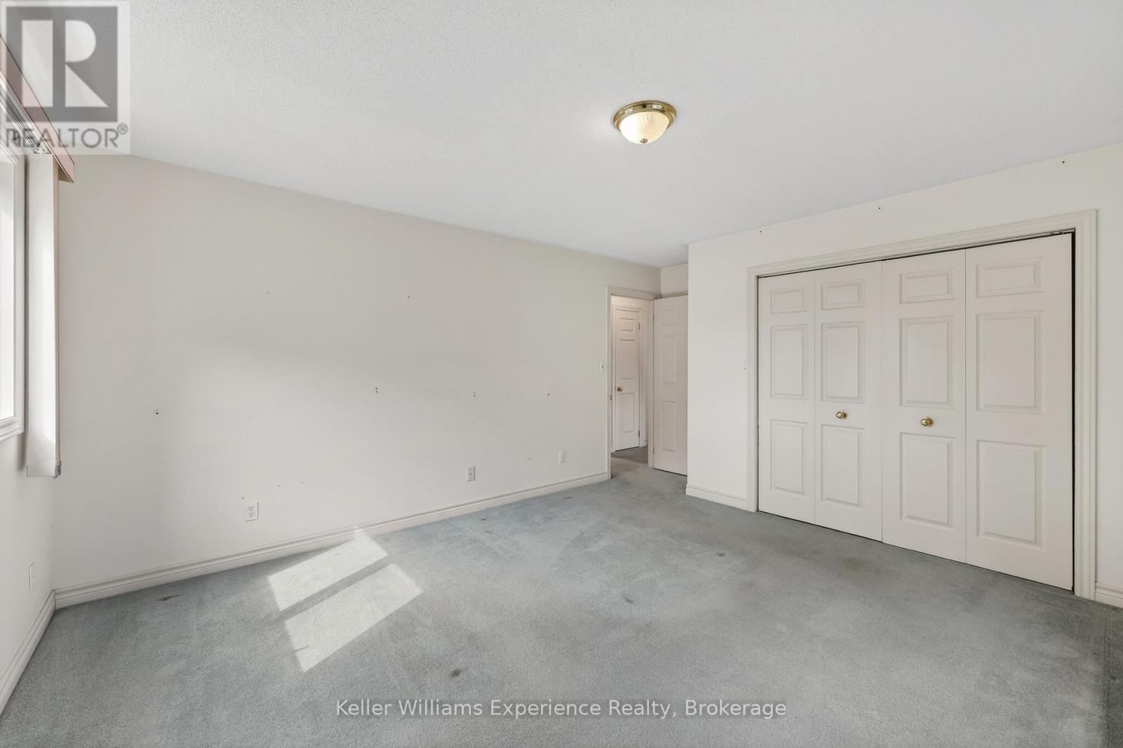 5 Bridle Road, Penetanguishene, Ontario  L9M 1J5 - Photo 8 - S13238062