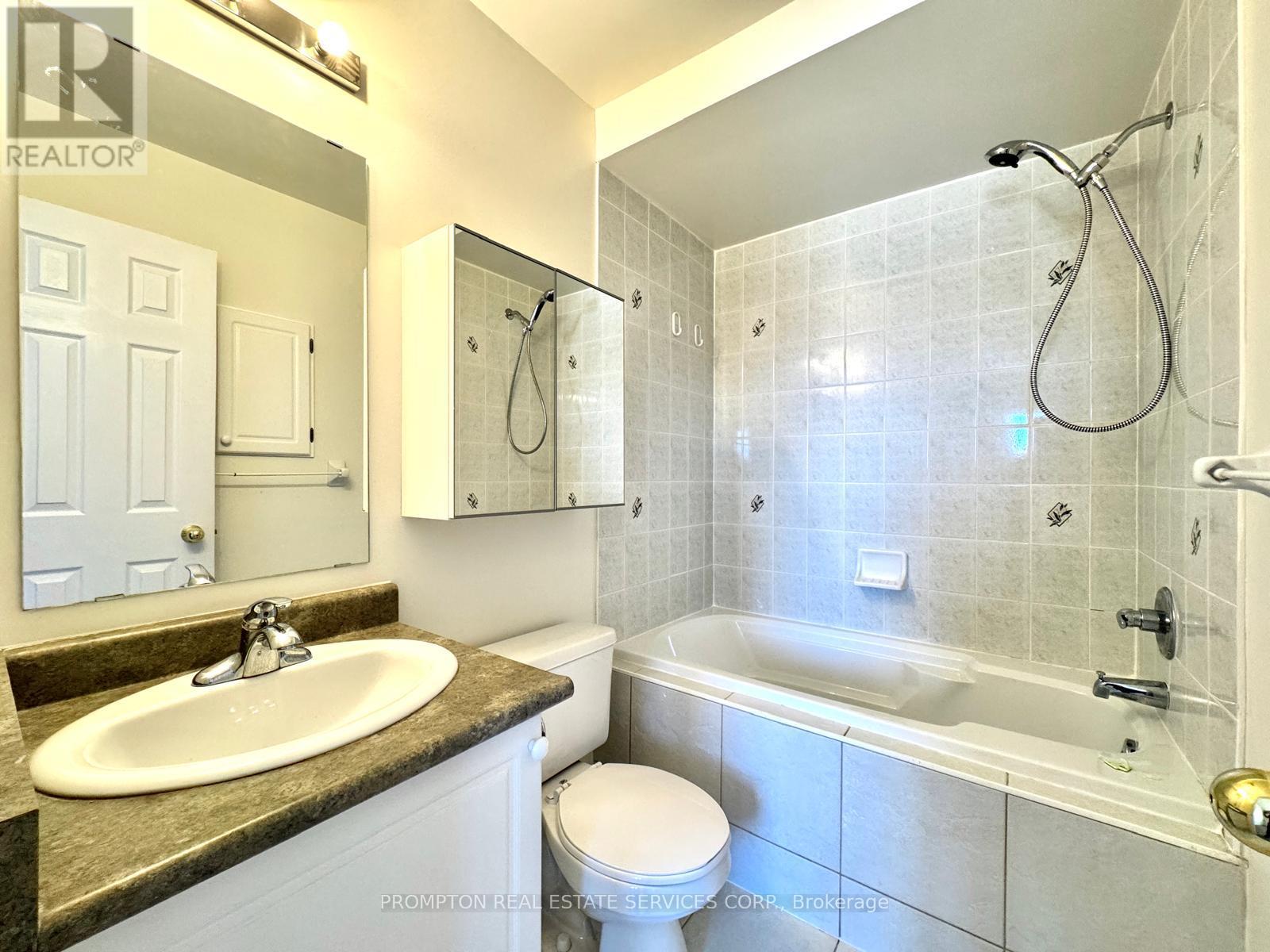 2516 Bur Oak Avenue, Markham, Ontario  L6B 1H2 - Photo 17 - N13238054