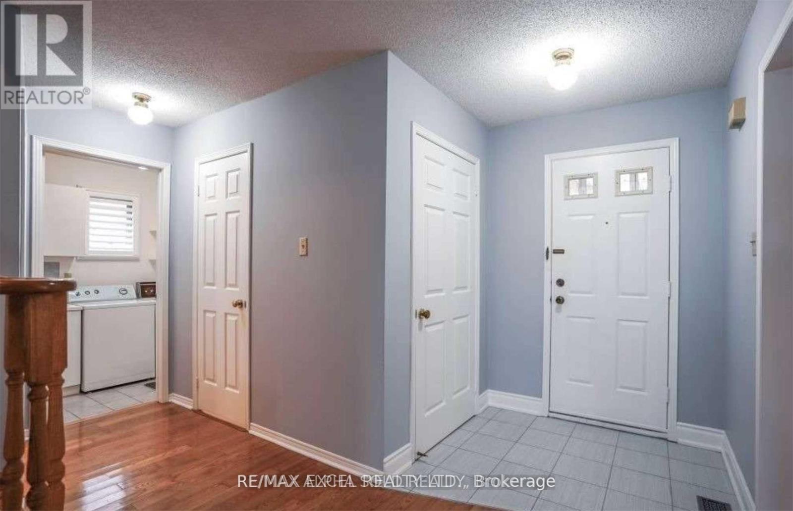 59 Dewberry Drive, Markham, Ontario  L3S 2S3 - Photo 2 - N13238078