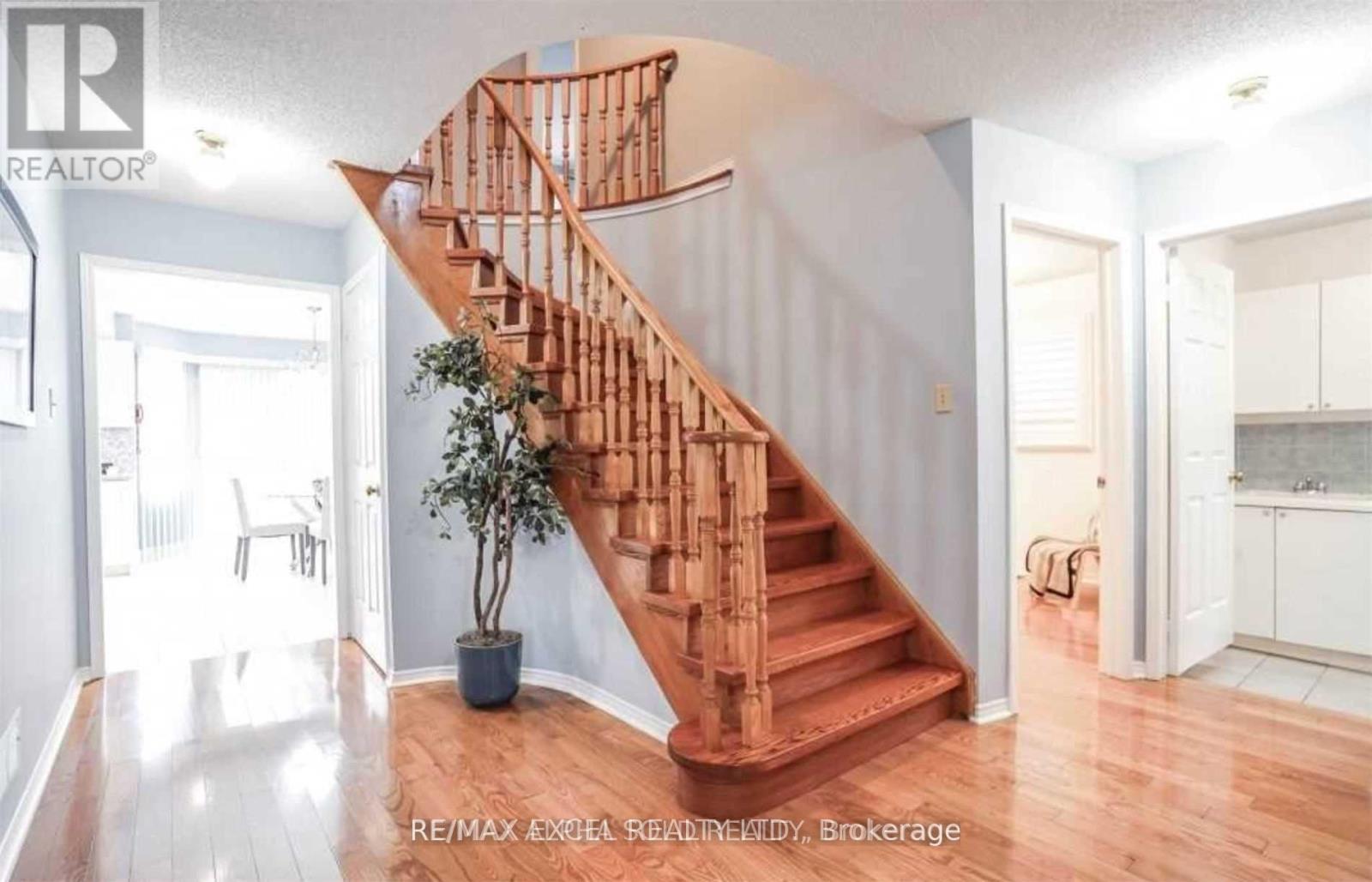 59 Dewberry Drive, Markham, Ontario  L3S 2S3 - Photo 3 - N13238078