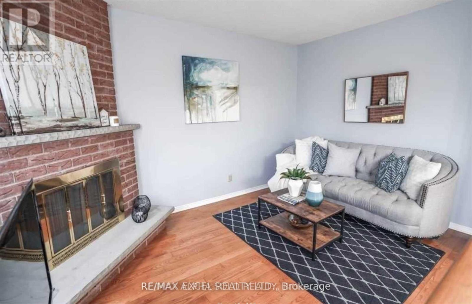 59 Dewberry Drive, Markham, Ontario  L3S 2S3 - Photo 6 - N13238078