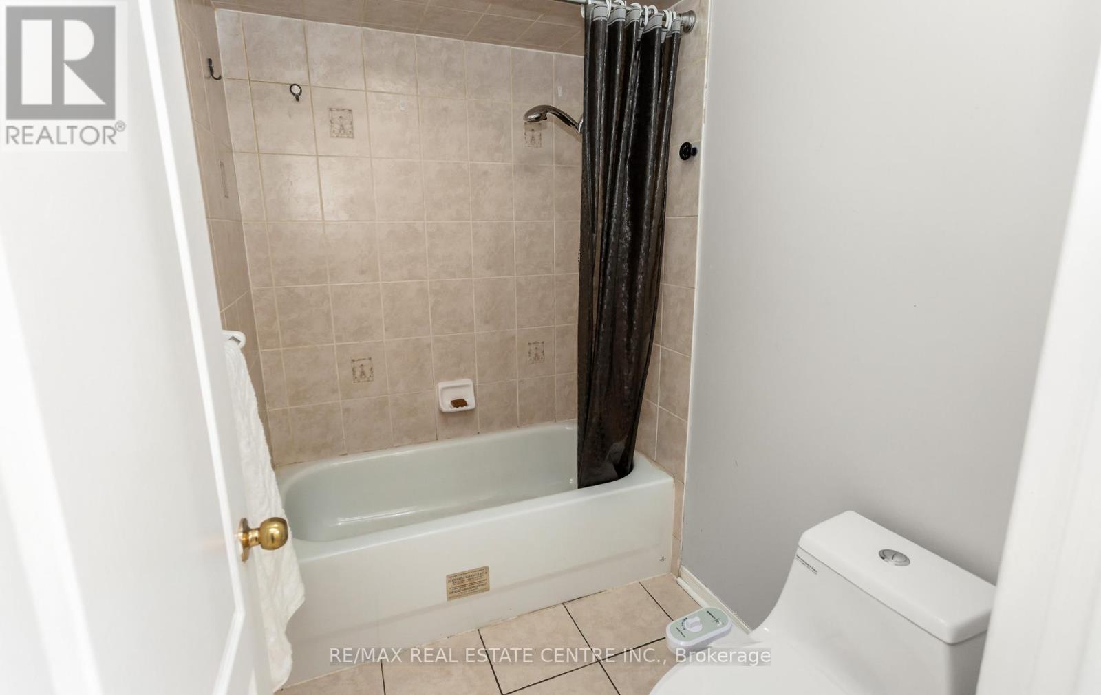 58 Knightswood Crescent, Brampton, Ontario  L7A 3W9 - Photo 34 - W13236264