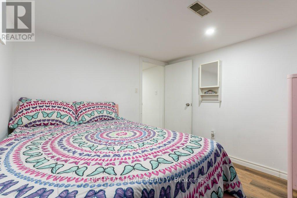 4 Fennimore Crescent, Toronto, Ontario  M3N 1G8 - Photo 33 - W13238064