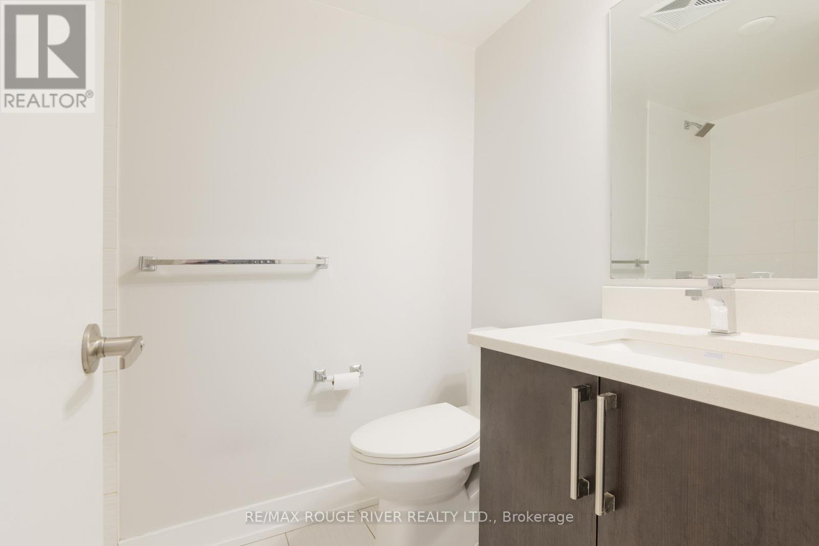 4 - 26 Ernest Avenue, Toronto, Ontario  M6P 3L8 - Photo 18 - W13238076